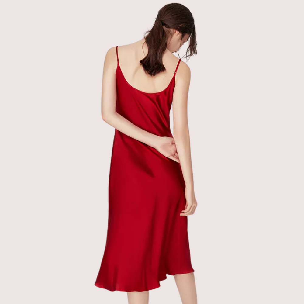Luxurious Women&#39;s Silk Satin Sleepwear Nightdress